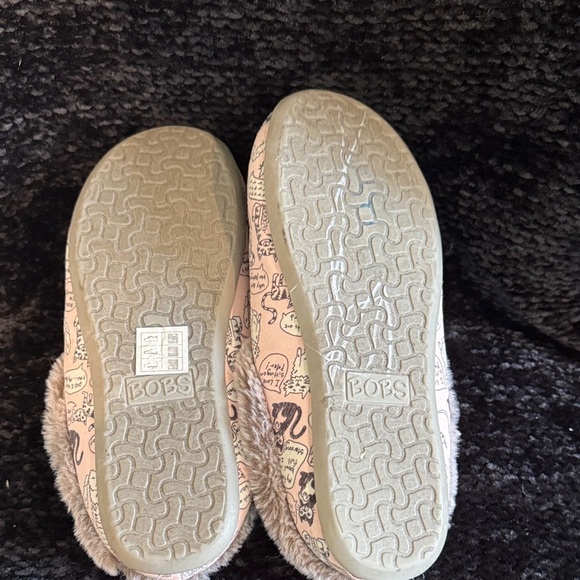 BOBS from Skechers Cat Print Slippers - Gray and Cream - Picture 5 of 5